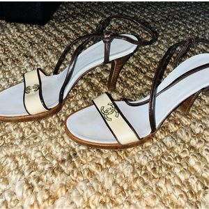 VINTAGE CHANEL HEELS - SIZE 8 🩵